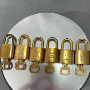 Authentic LV lock and key choice of 1